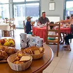 Marina Holyder Holiday home Giffaumont-Champaubert