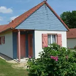 Marina Holyder Holiday home Giffaumont-Champaubert