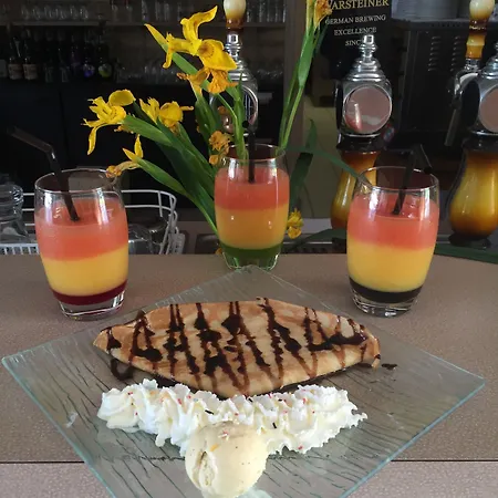 度假居 哈利德滨海酒店 *