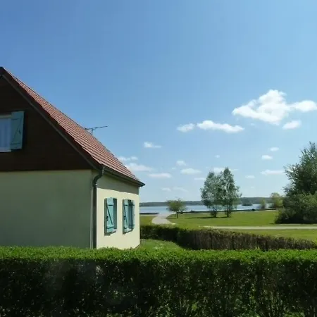 度假居 哈利德滨海酒店 *