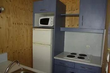 哈利德滨海酒店 *