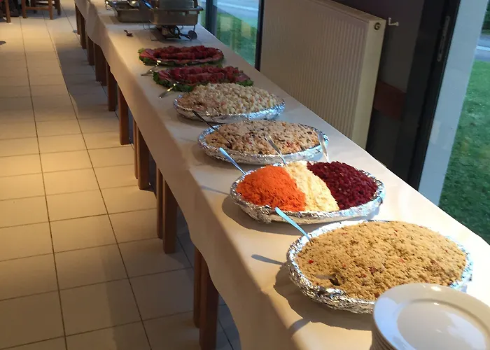 Marina Holyder ז'יפמוגיפומון-שמפובר