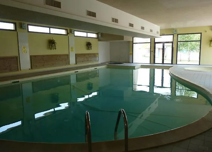 Marina Holyder ז'יפמוגיפומון-שמפובר